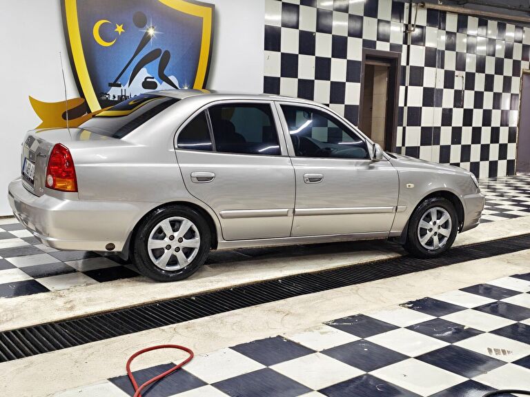 HYUNDAI ACCENT