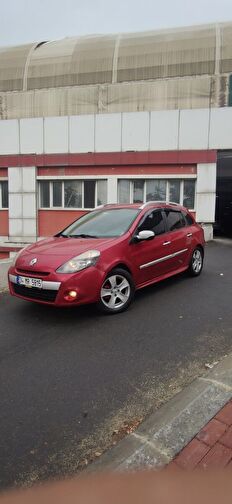 RENAULT CLIO GRAND TOUR