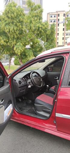 RENAULT CLIO GRAND TOUR