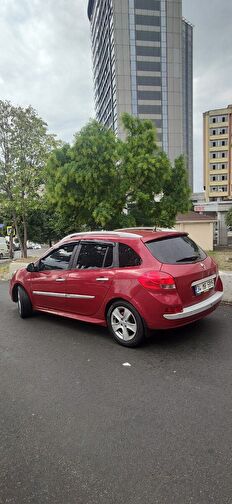 RENAULT CLIO GRAND TOUR