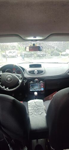 RENAULT CLIO GRAND TOUR