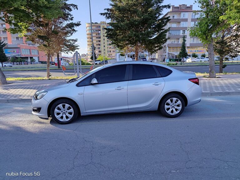 OPEL ASTRA