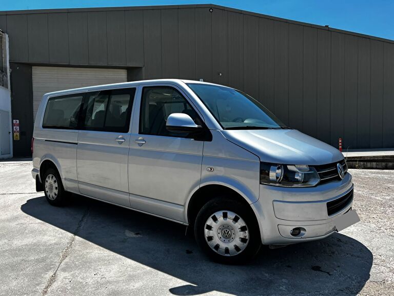 VOLKSWAGEN CARAVELLE