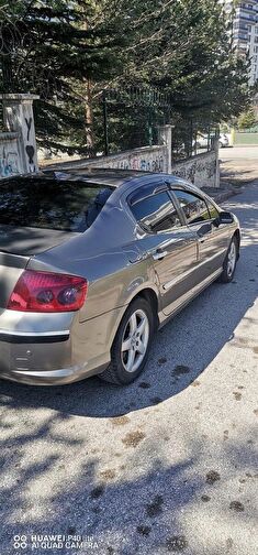 PEUGEOT 407