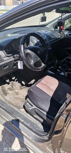 PEUGEOT 407