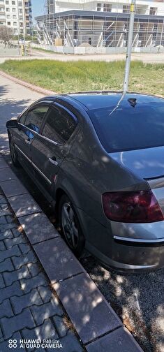 PEUGEOT 407