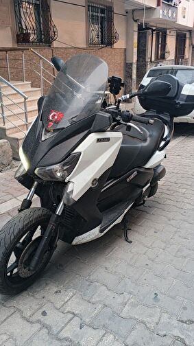 Yamaha X-Max 250 ABS