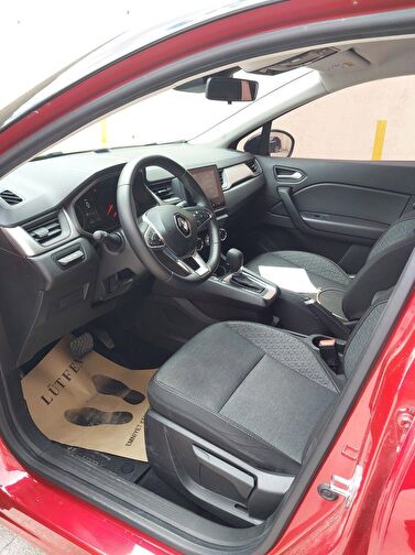 RENAULT CAPTUR
