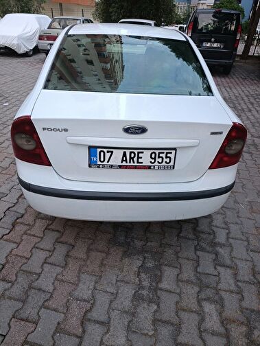 FORD FOCUS