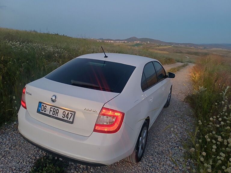 SKODA RAPID