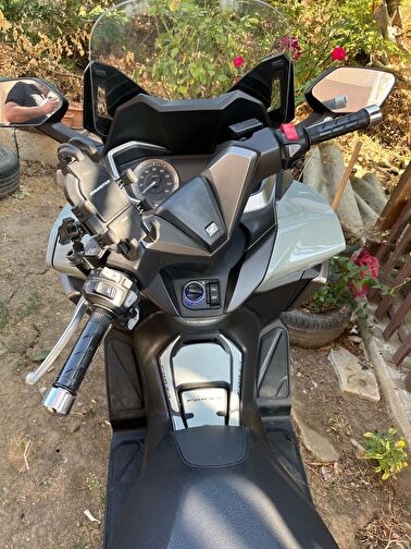 Honda Forza 250 (NSS250)