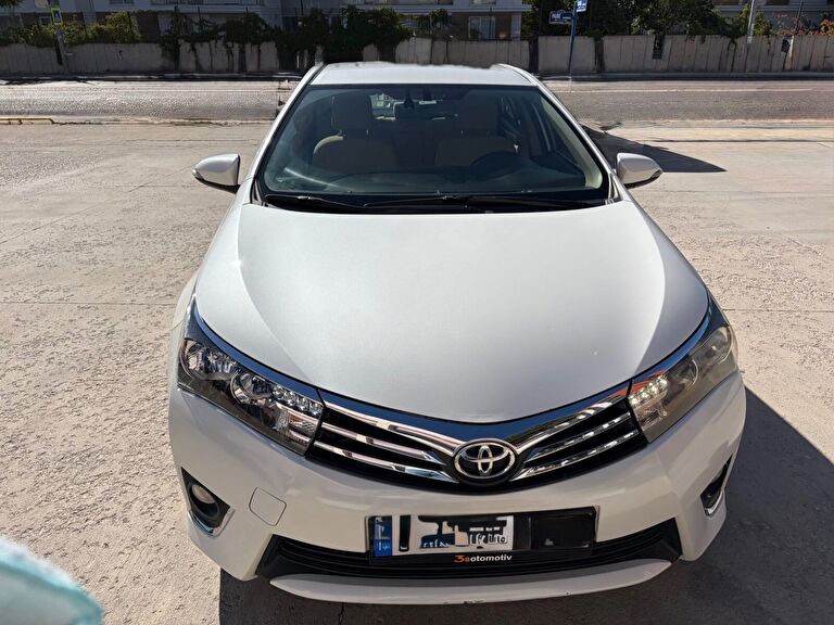 TOYOTA COROLLA