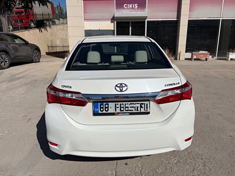 TOYOTA COROLLA