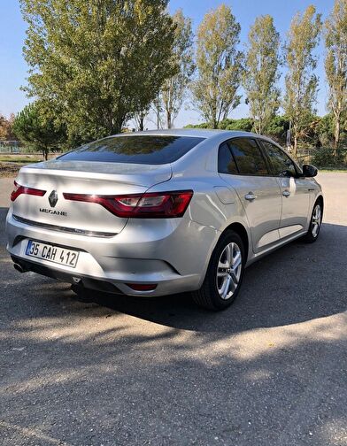 RENAULT MEGANE