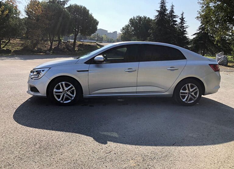RENAULT MEGANE
