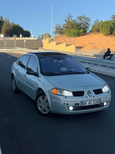 RENAULT MEGANE
