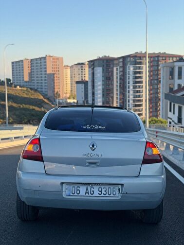 RENAULT MEGANE