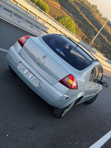 RENAULT MEGANE