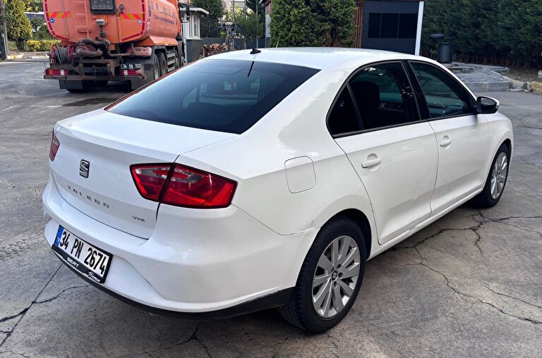 SEAT TOLEDO
