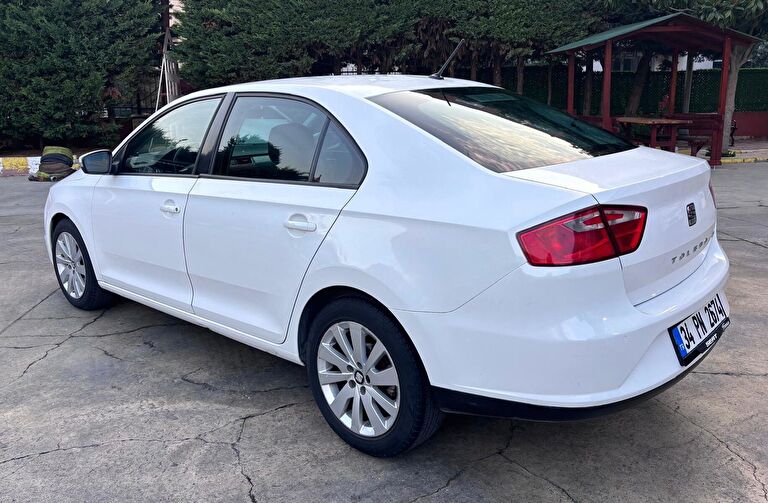 SEAT TOLEDO