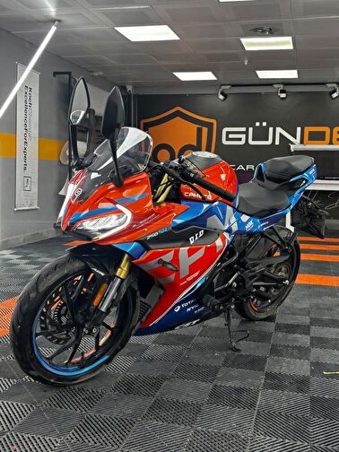 CFmoto 250SR