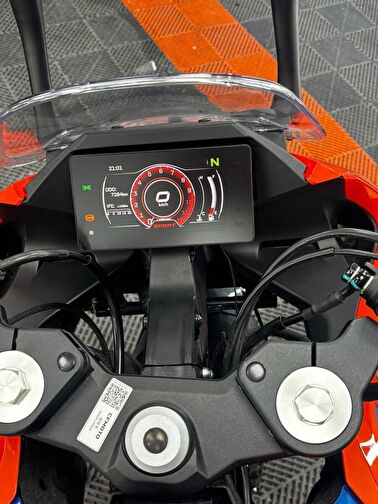 CFmoto 250SR