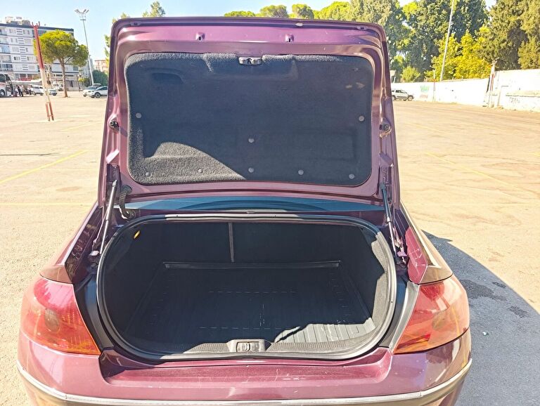 PEUGEOT 407