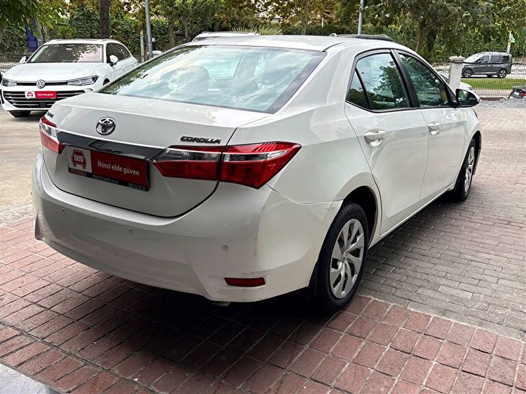 TOYOTA COROLLA