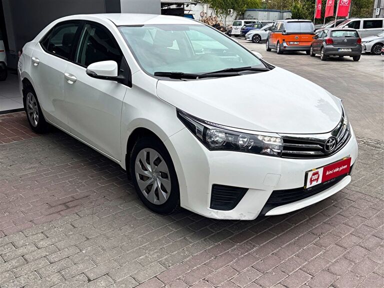 TOYOTA COROLLA