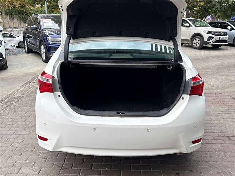 TOYOTA COROLLA
