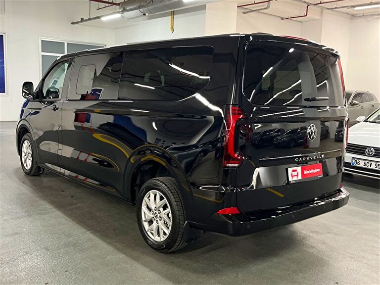 VOLKSWAGEN CARAVELLE
