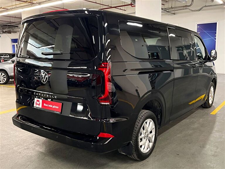 VOLKSWAGEN CARAVELLE