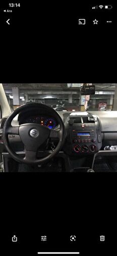 VOLKSWAGEN POLO