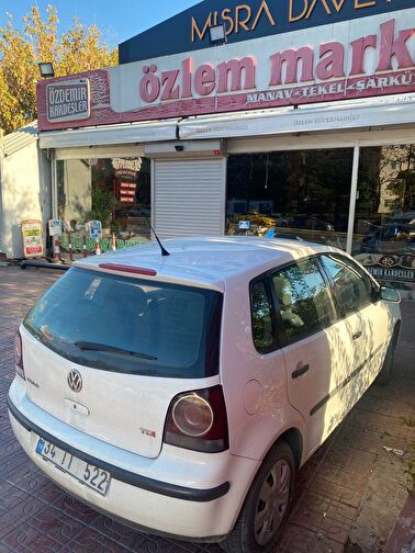 VOLKSWAGEN POLO