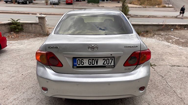 TOYOTA COROLLA