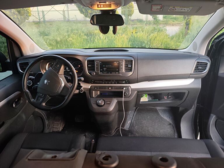 PEUGEOT EXPERT TRAVELLER
