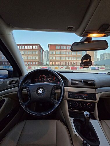 BMW 5 SERISI