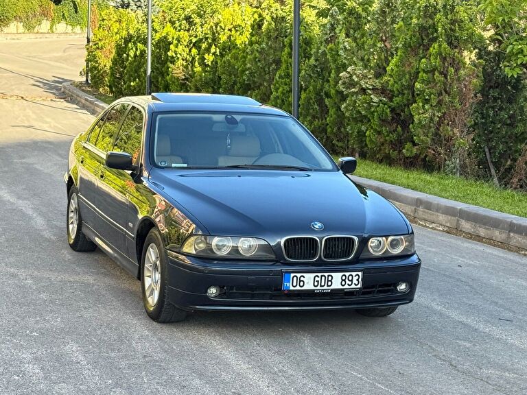 BMW 5 SERISI