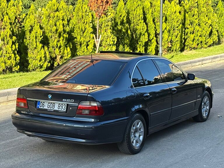 BMW 5 SERISI