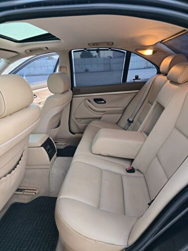 BMW 5 SERISI