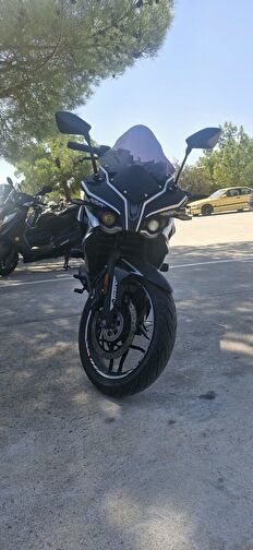 Bajaj Pulsar RS 200