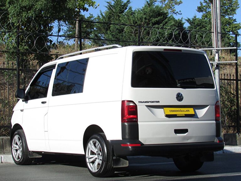VOLKSWAGEN TRANSPORTER