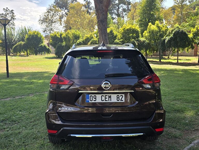 NISSAN X-TRAIL