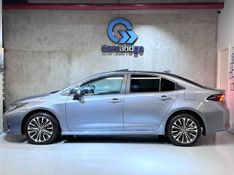 TOYOTA COROLLA