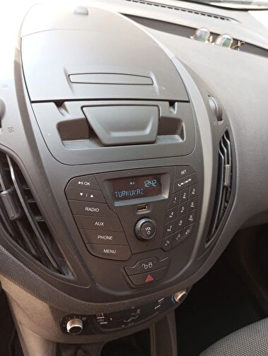 FORD TOURNEO COURIER