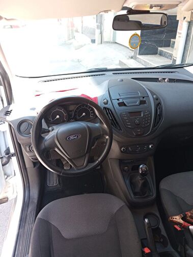 FORD TOURNEO COURIER