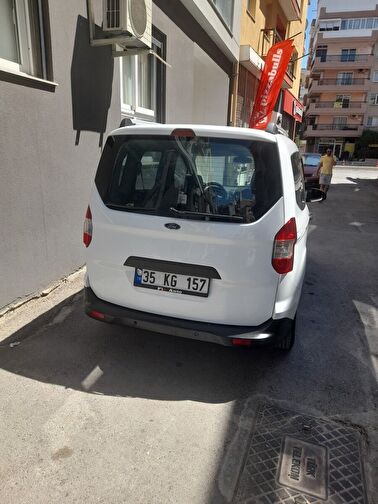 FORD TOURNEO COURIER
