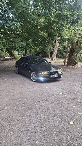 BMW 5 SERISI