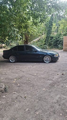 BMW 5 SERISI