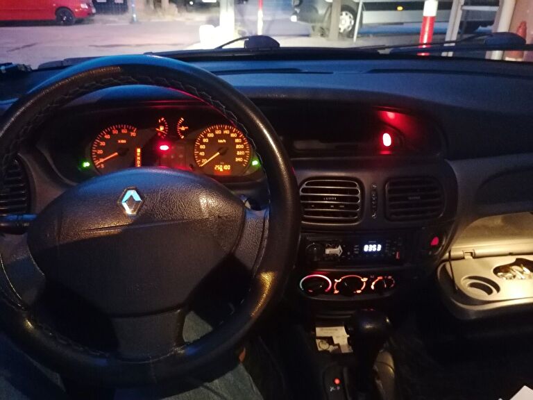 RENAULT MEGANE